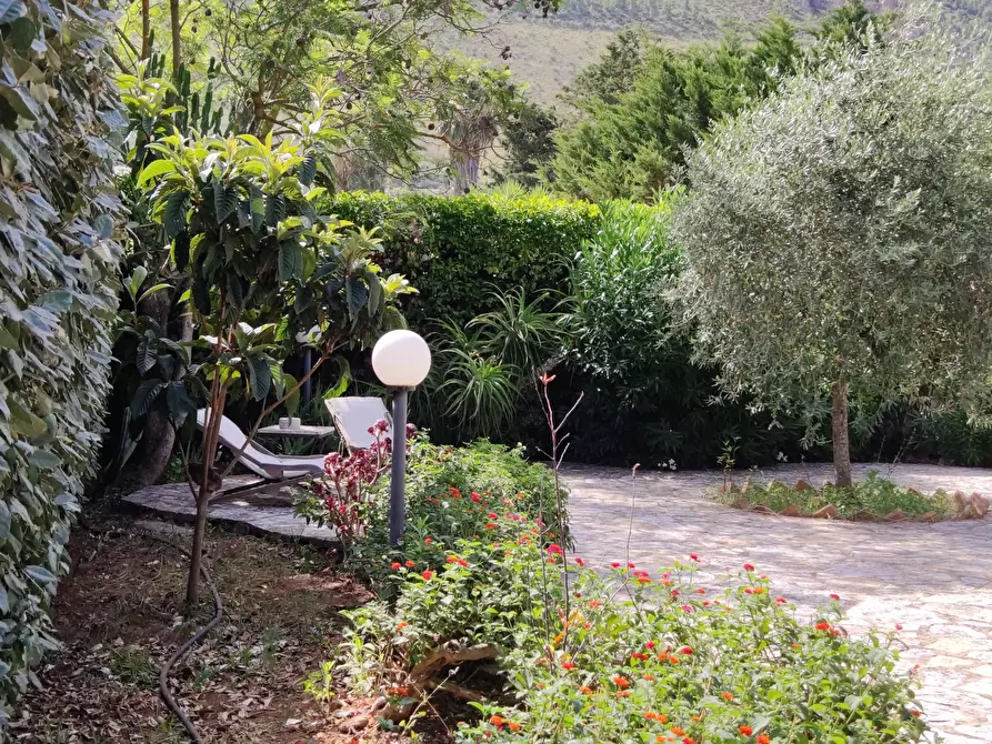 Immagine 62 di Villa in vendita  a Castellammare Del Golfo