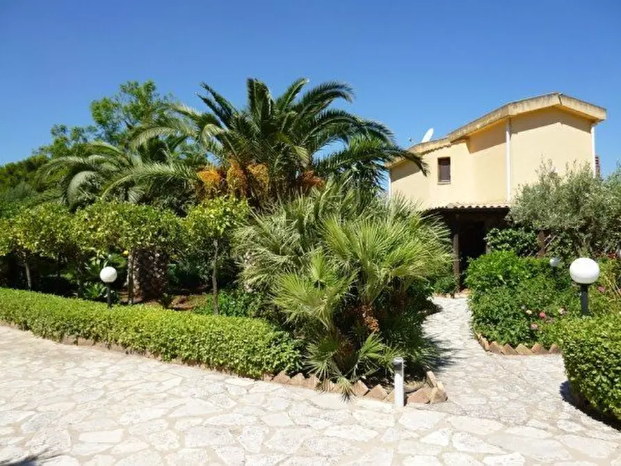 Immagine 9 di Villa in vendita  a Castellammare Del Golfo
