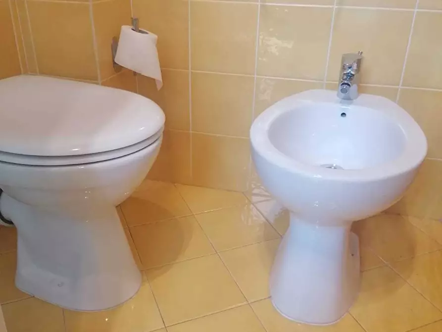 Immagine 23 di Trilocale in vendita  a Palermo