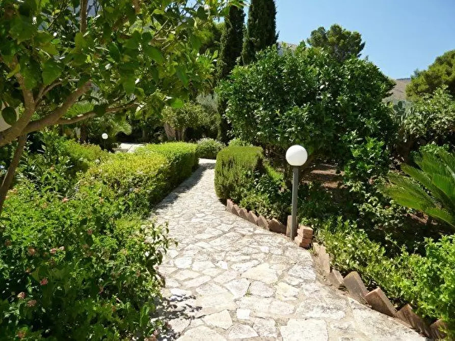 Immagine 87 di Villa in vendita  a Castellammare Del Golfo