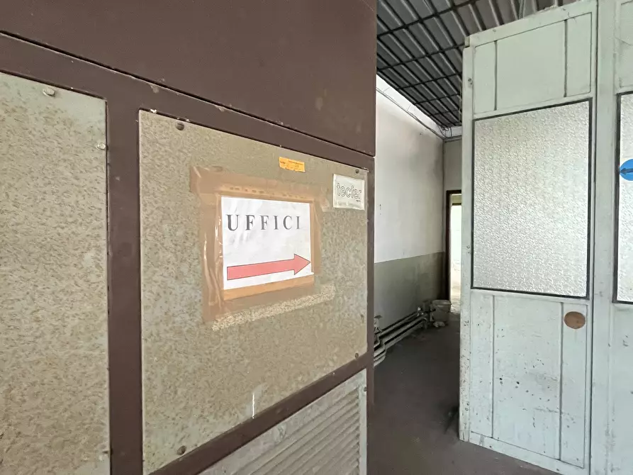 Immagine 10 di Capannone industriale in vendita  in Via Tortona 21 a Vigevano