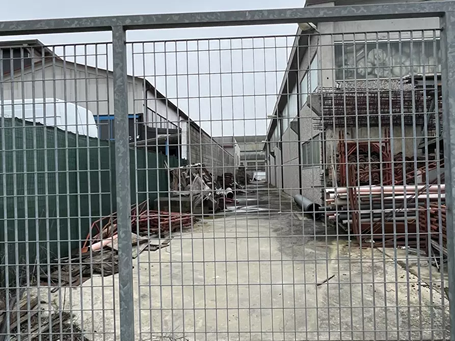Immagine 10 di Capannone industriale in vendita  in Loc. Prado - Strada Paiola a Cura Carpignano