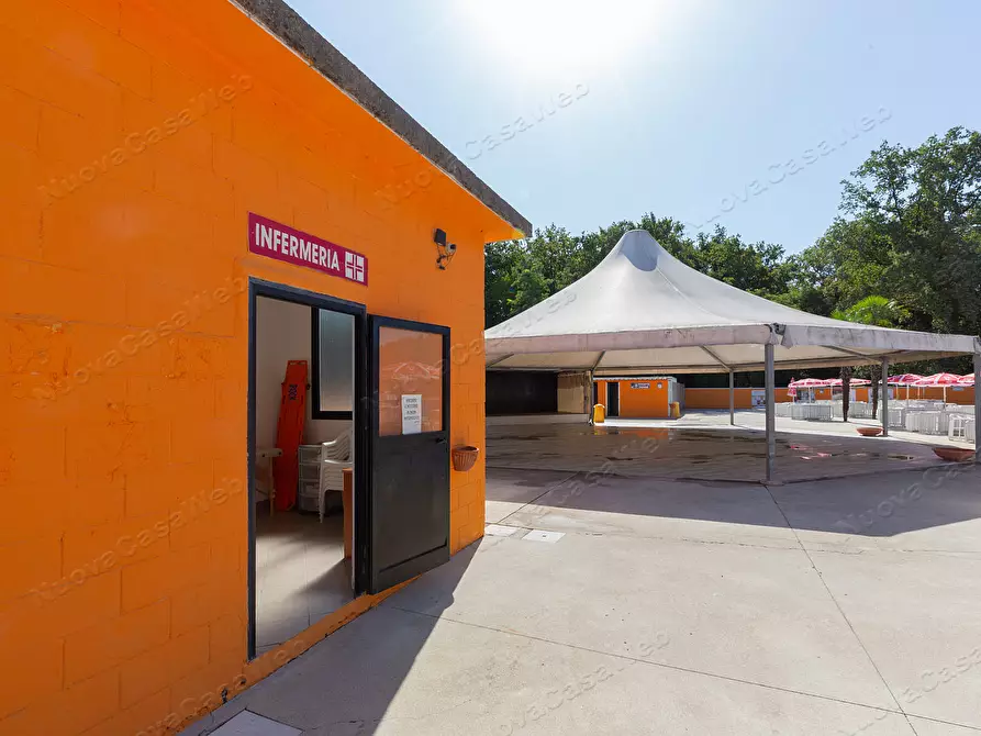 Immagine 4 di Attività commerciale in vendita  in Via del Laghetto 6 a Limbiate