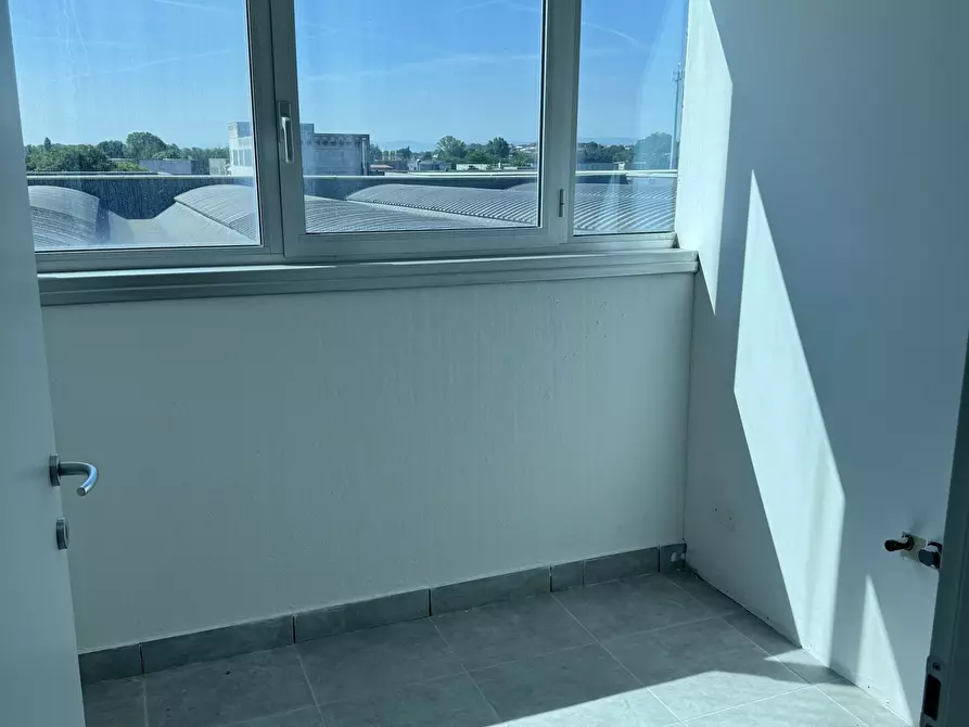Immagine 10 di Ufficio in affitto  in Via Maestri del Lavoro snc a Sant'angelo Lodigiano