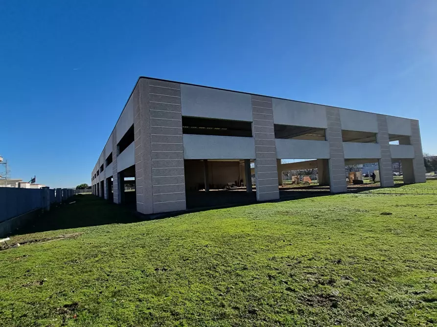 Immagine 18 di Capannone industriale in vendita  in Via del Commercio a San Martino In Strada