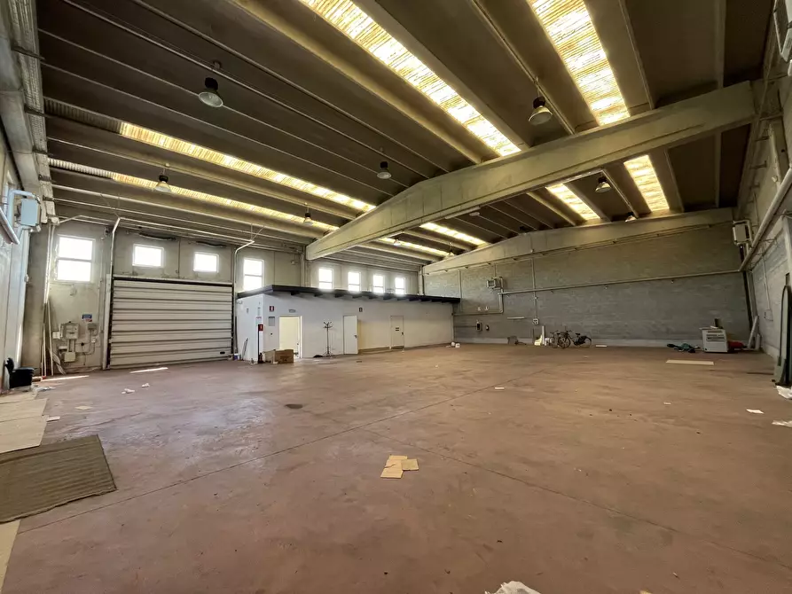 Immagine 14 di Capannone industriale in vendita  in Dossino 31 a Cura Carpignano