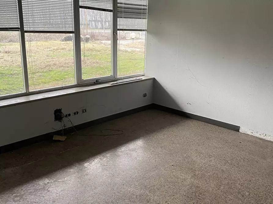 Immagine 23 di Capannone industriale in affitto  in strada Provinciale 26 20 a San Martino In Strada