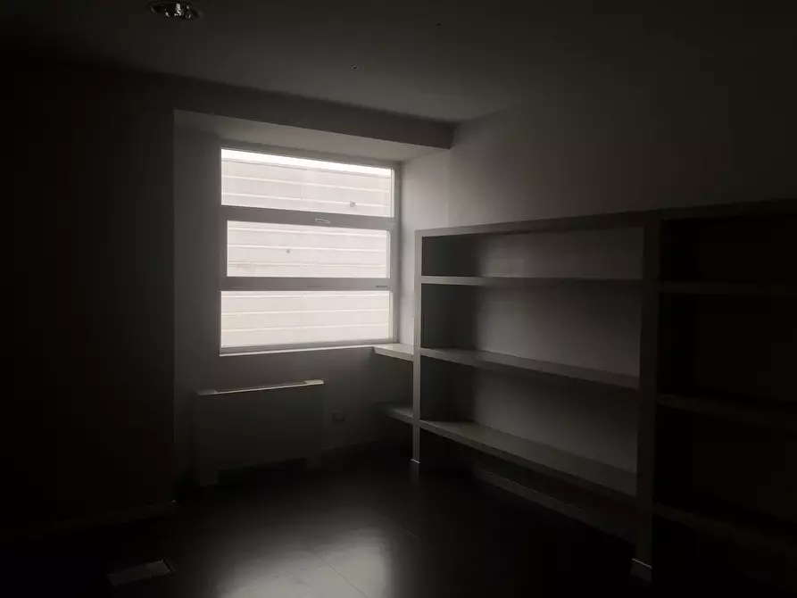 Immagine 5 di Ufficio in vendita  in Via Giovanni Paolo II 11 a Vigevano