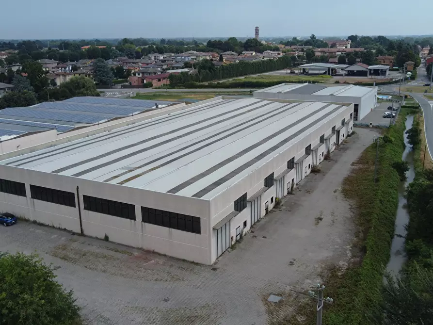 Immagine 1 di Capannone industriale in vendita  in SP193 2 a Maleo