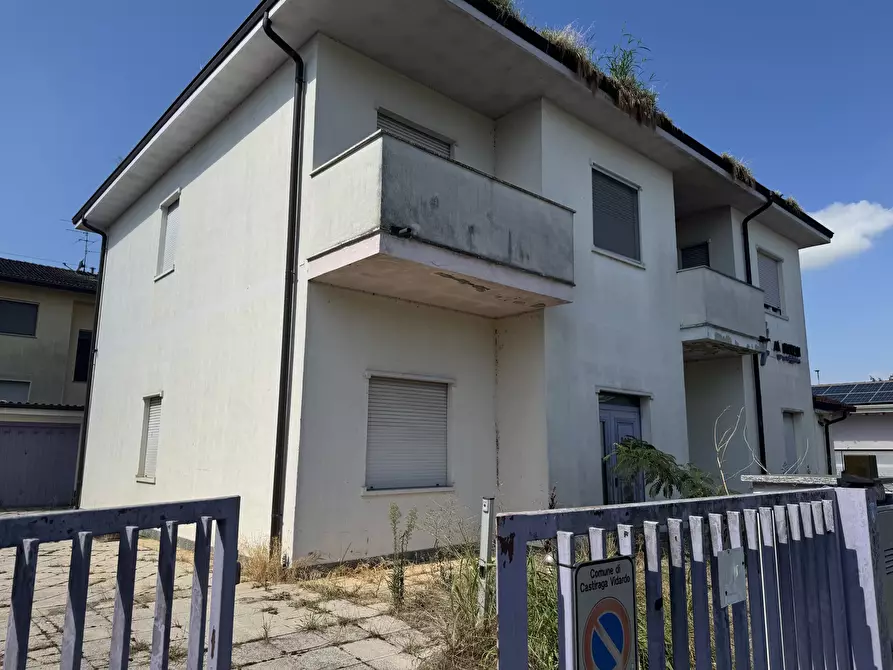 Immagine 1 di Ufficio in vendita  in Via XX Settembre 33 a Castiraga Vidardo