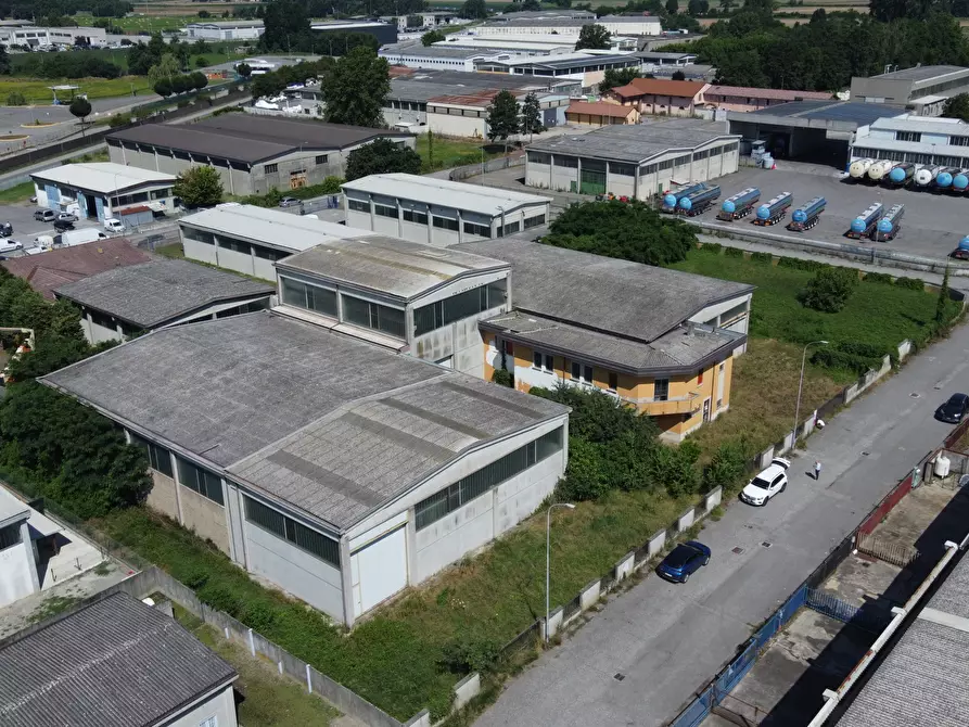 Immagine 27 di Capannone industriale in affitto  in VIA BRODOLINI 5 a Casalpusterlengo