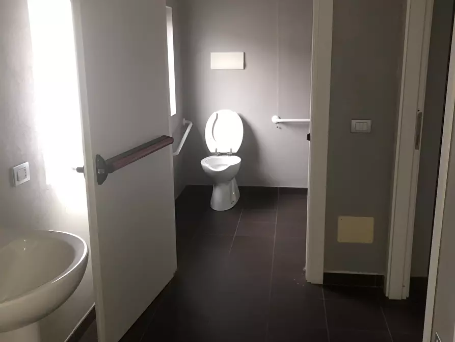 Immagine 19 di Ufficio in vendita  in Via Giovanni Paolo II 11 a Vigevano