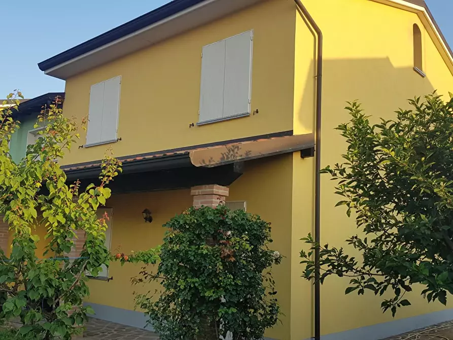 Immagine 2 di Casa bifamiliare in vendita  a Casalmaggiore