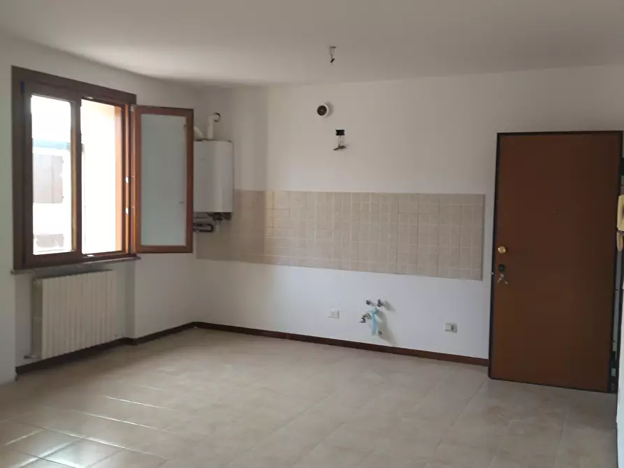 Immagine 1 di Trilocale in vendita  in VIA MOLOSSI 71 a Casalmaggiore