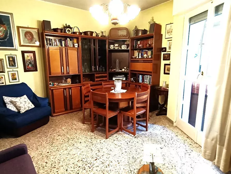 Immagine 2 di Appartamento in vendita  a Rovigo