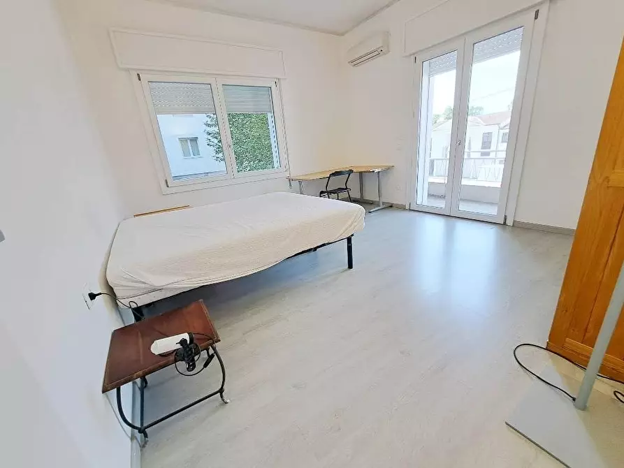 Immagine 15 di Appartamento in vendita  in Corso del Popolo snc a Rovigo
