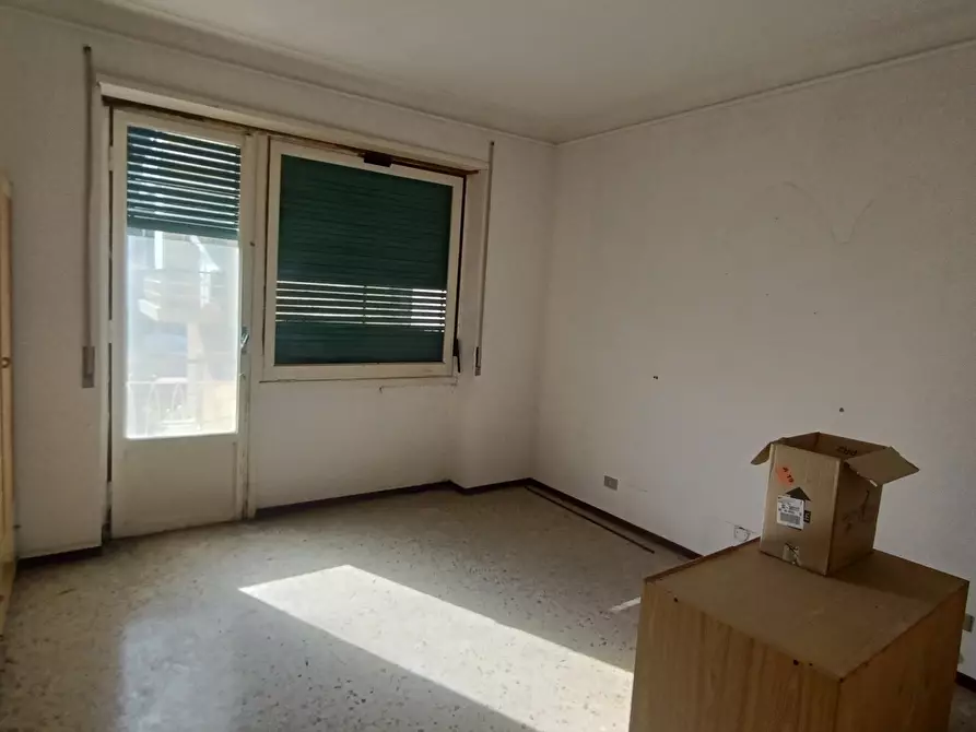 Immagine 11 di Bilocale in vendita  a San Remo