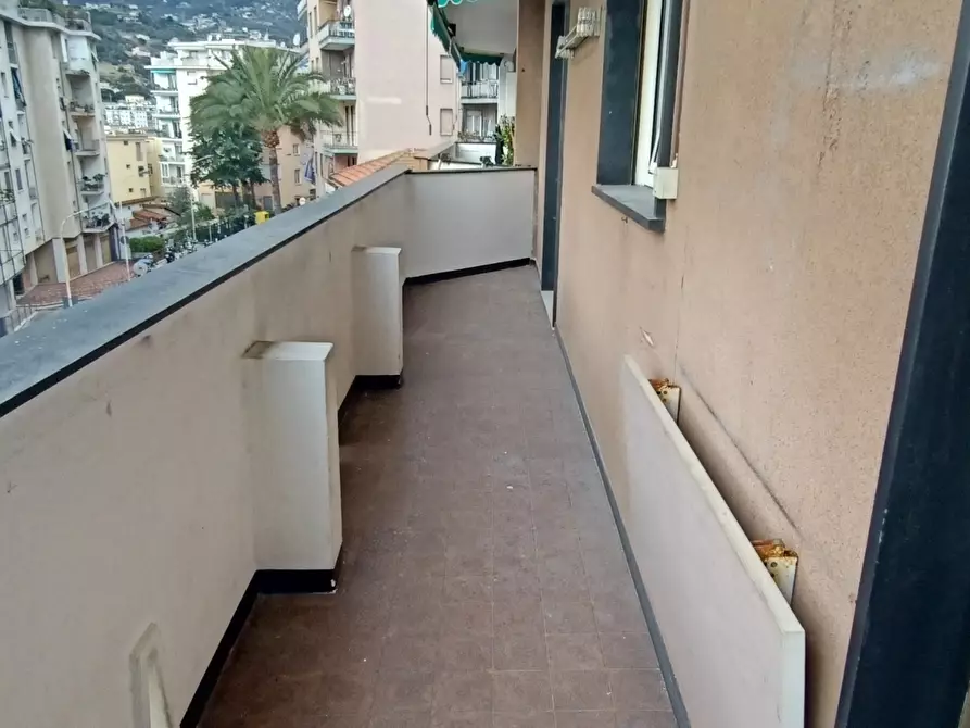 Immagine 8 di Bilocale in vendita  a San Remo