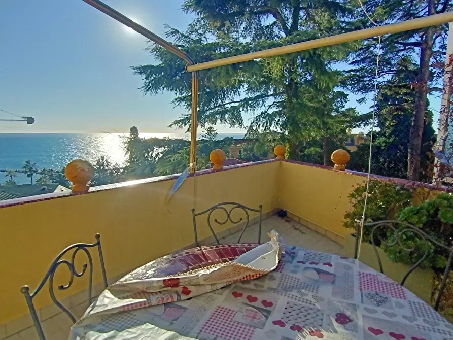 Immagine 6 di Quadrilocale in vendita  a San Remo