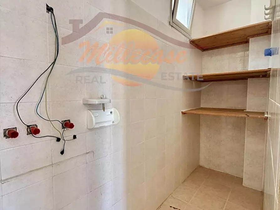 Immagine 11 di Pentalocale in vendita  in Via Monte Bianco a Siracusa