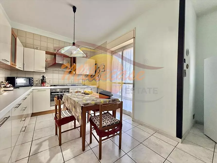 Immagine 16 di Pentalocale in vendita  in Via Gaetano Barresi a Siracusa