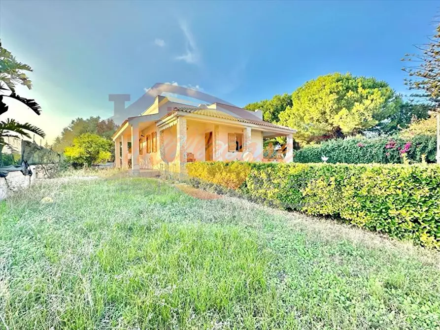 Immagine 18 di Villa in vendita  in Via Isole BALI a Siracusa