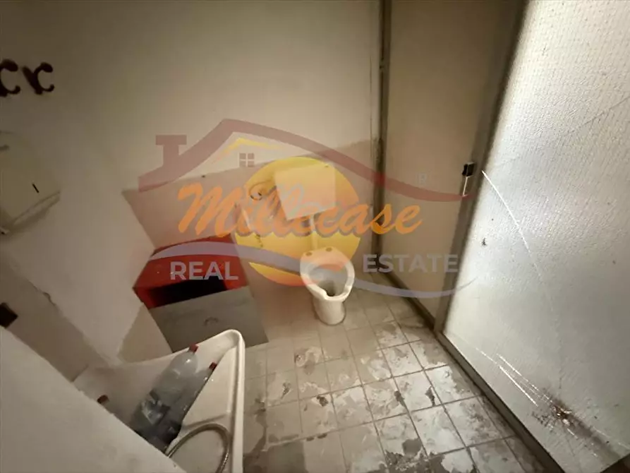 Immagine 22 di Locale commerciale in vendita  in VIA EPICARMO a Siracusa