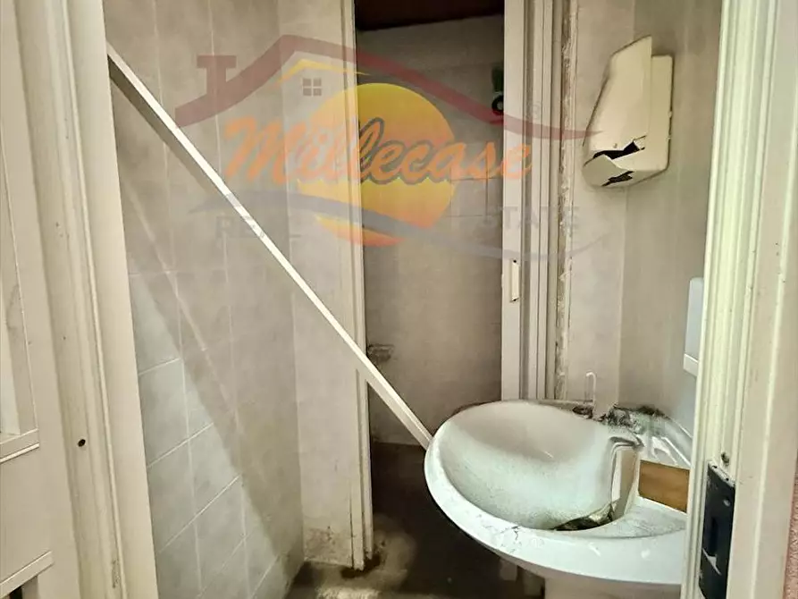 Immagine 8 di Locale commerciale in vendita  in Viale Zecchino a Siracusa