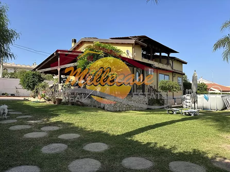Immagine 17 di Villa in vendita  in Via Priamo a Siracusa