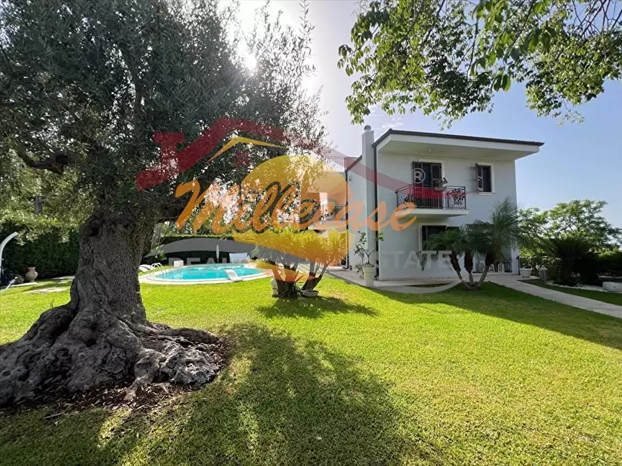 Immagine 33 di Villa in vendita  in Strada Tremmilia 3 a Siracusa