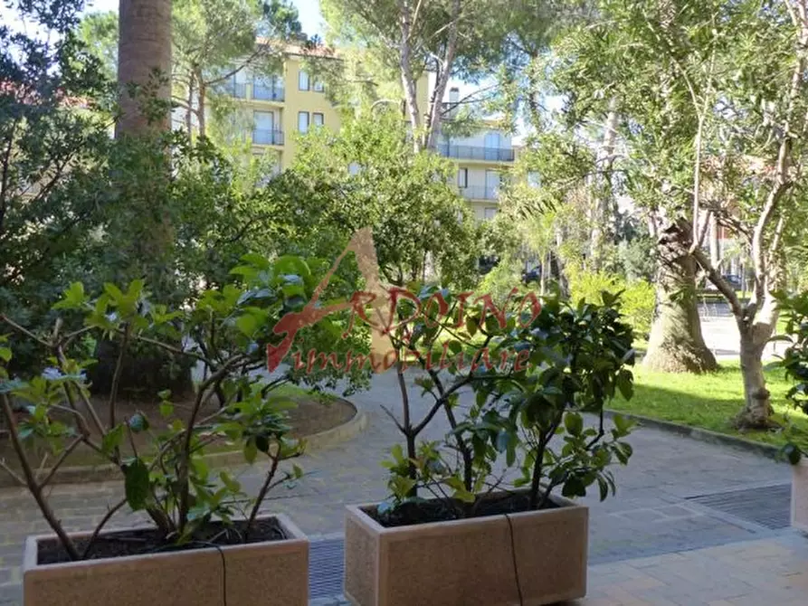 Immagine 49 di Trilocale in vendita  in Viale Europa a San Bartolomeo Al Mare