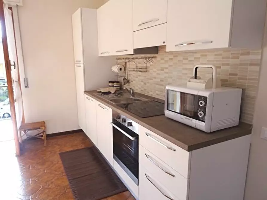 Immagine 5 di Trilocale in affitto  in Via Aurelia 57 a San Bartolomeo Al Mare