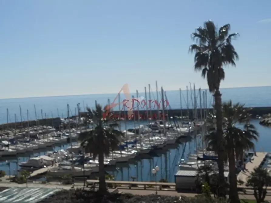 Immagine 2 di Trilocale in affitto  in Via Palmaria 1 a San Bartolomeo Al Mare