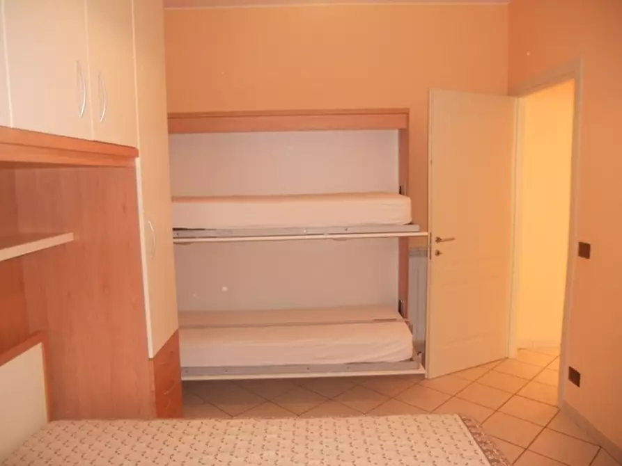 Immagine 29 di Trilocale in affitto  in Via della Torre 9 a San Bartolomeo Al Mare