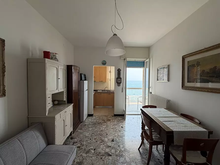 Immagine 40 di Trilocale in vendita  in Via Sicilia 37 a San Bartolomeo Al Mare