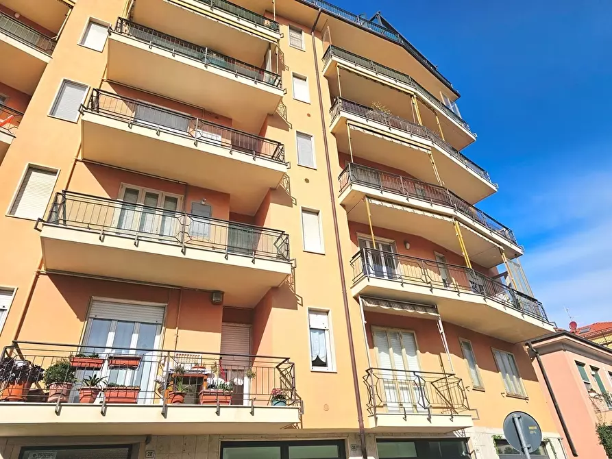 Immagine 34 di Bilocale in vendita  in Via Sardegna 28 a San Bartolomeo Al Mare