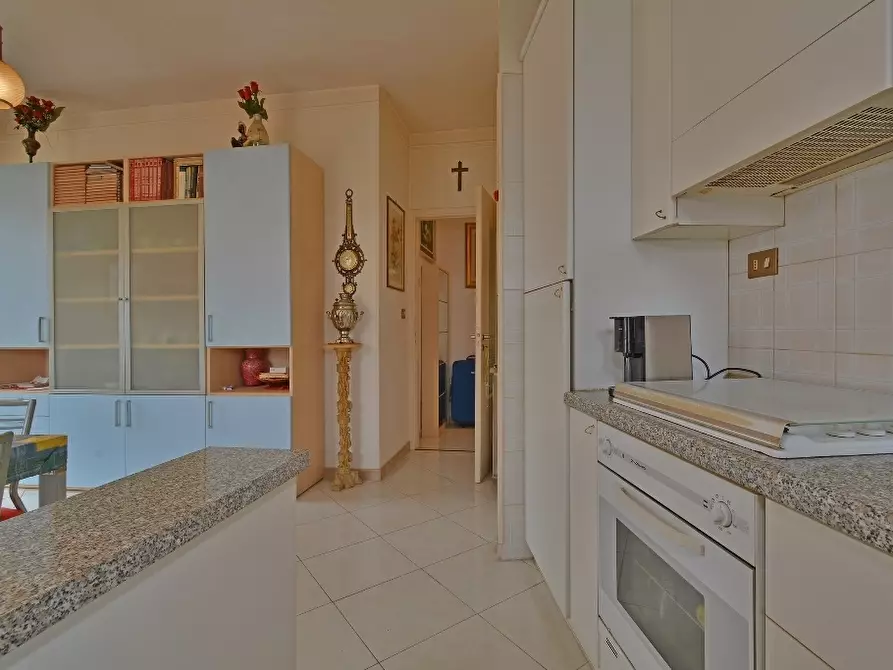 Immagine 11 di Bilocale in vendita  in Via Sardegna 28 a San Bartolomeo Al Mare