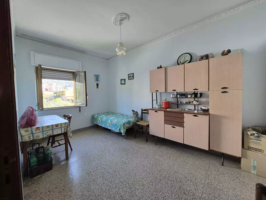 Immagine 5 di Quadrilocale in vendita  in Via Razionale 5 a Lamezia Terme