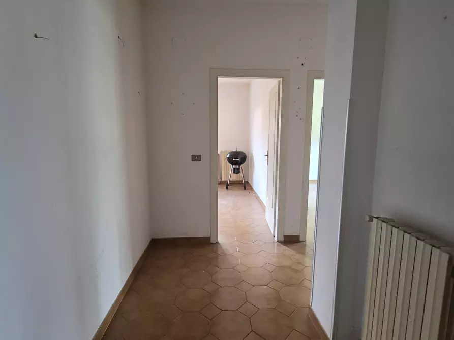 Immagine 8 di Pentalocale in vendita  in Via degli Irpini 1 a Lamezia Terme