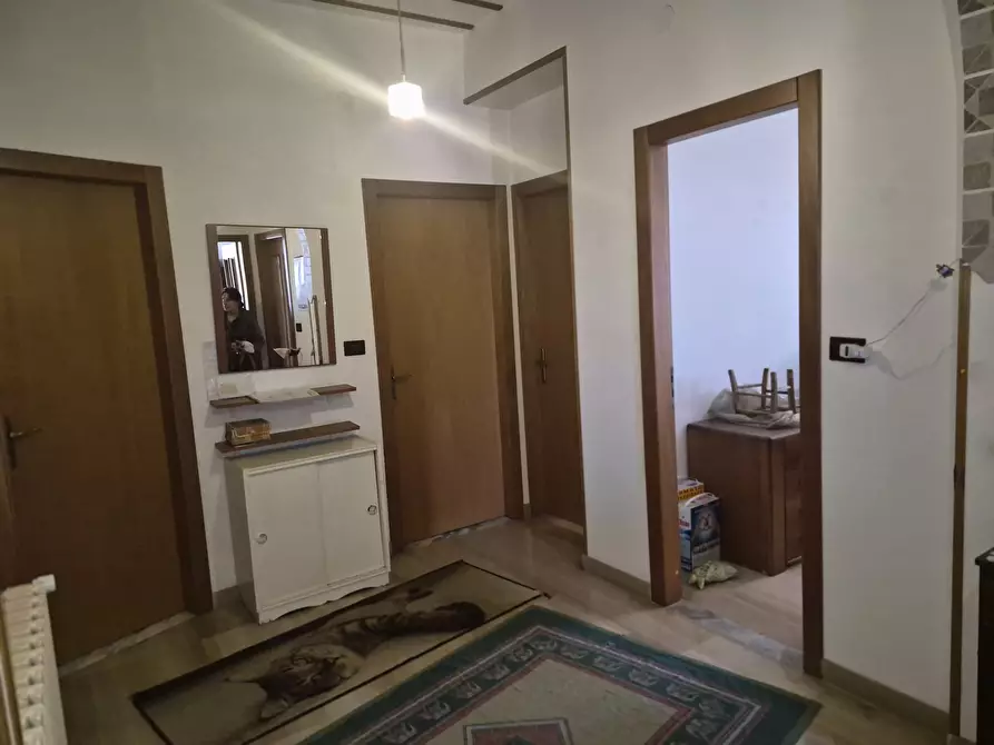 Immagine 11 di Pentalocale in vendita  in Via Guglielmo Marconi 168 a Lamezia Terme