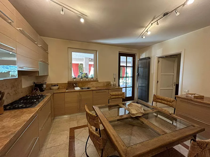 Immagine 29 di Villa in vendita  a Sarzana