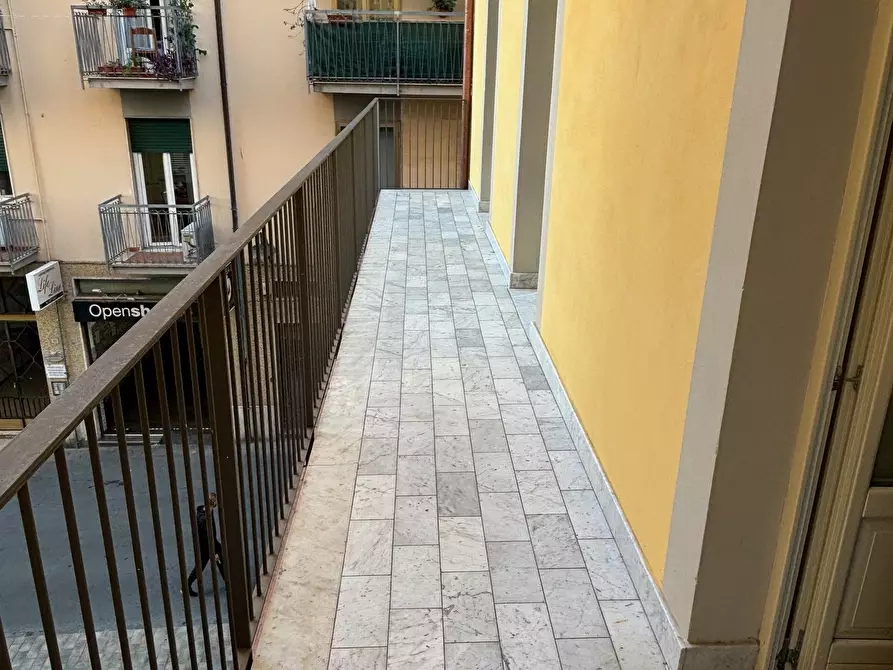 Immagine 1 di Pentalocale in vendita  a Sarzana
