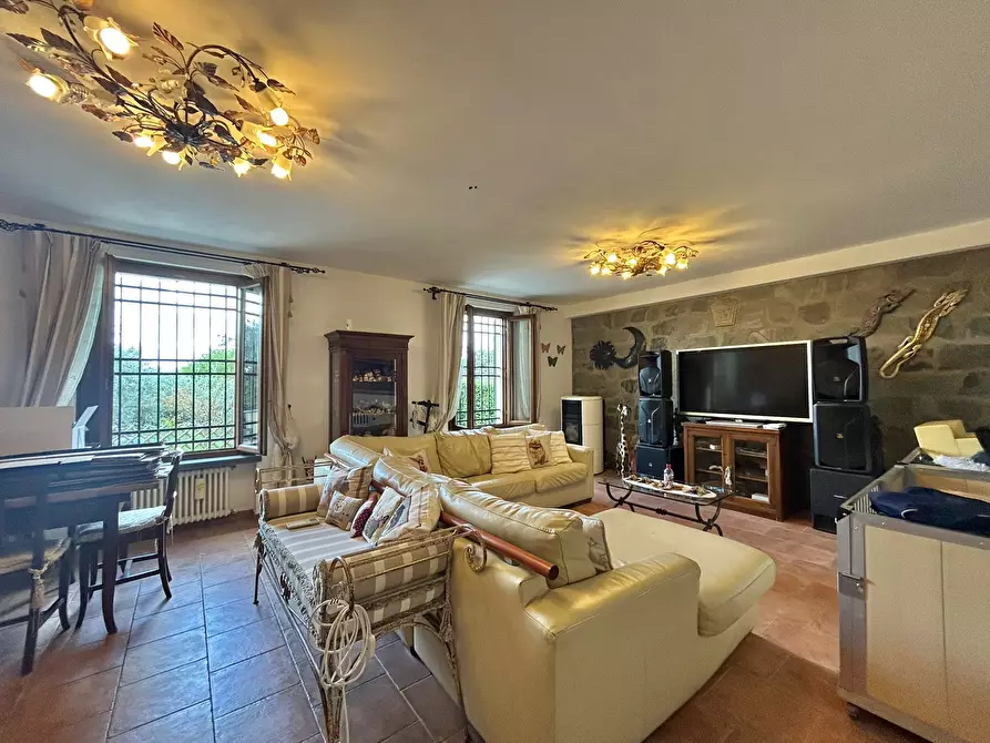 Immagine 18 di Villa in vendita  a Sarzana