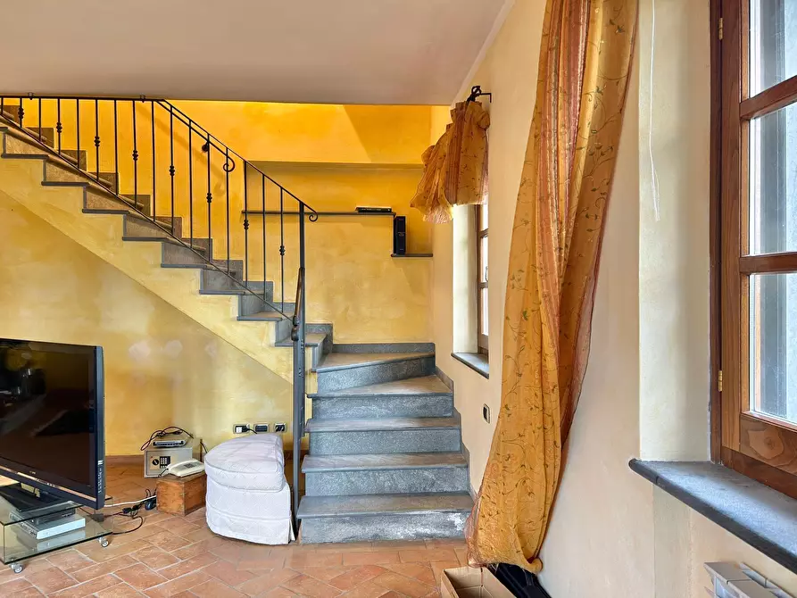 Immagine 37 di Casa indipendente in vendita  a Sarzana