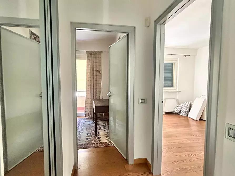 Immagine 22 di Pentalocale in vendita  a Sarzana