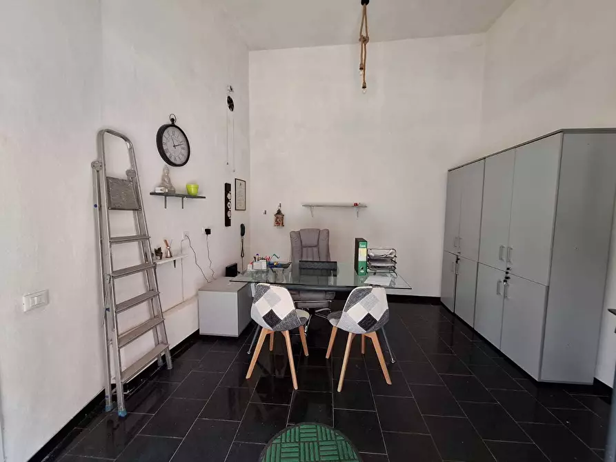 Immagine 2 di Locale commerciale in affitto  in Via XX Settembre 3 a Sarzana