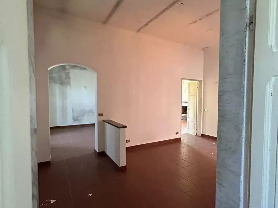 Immagine 38 di Casa indipendente in vendita  a Sarzana