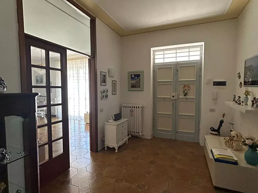 Immagine 7 di Quadrilocale in vendita  a Sarzana