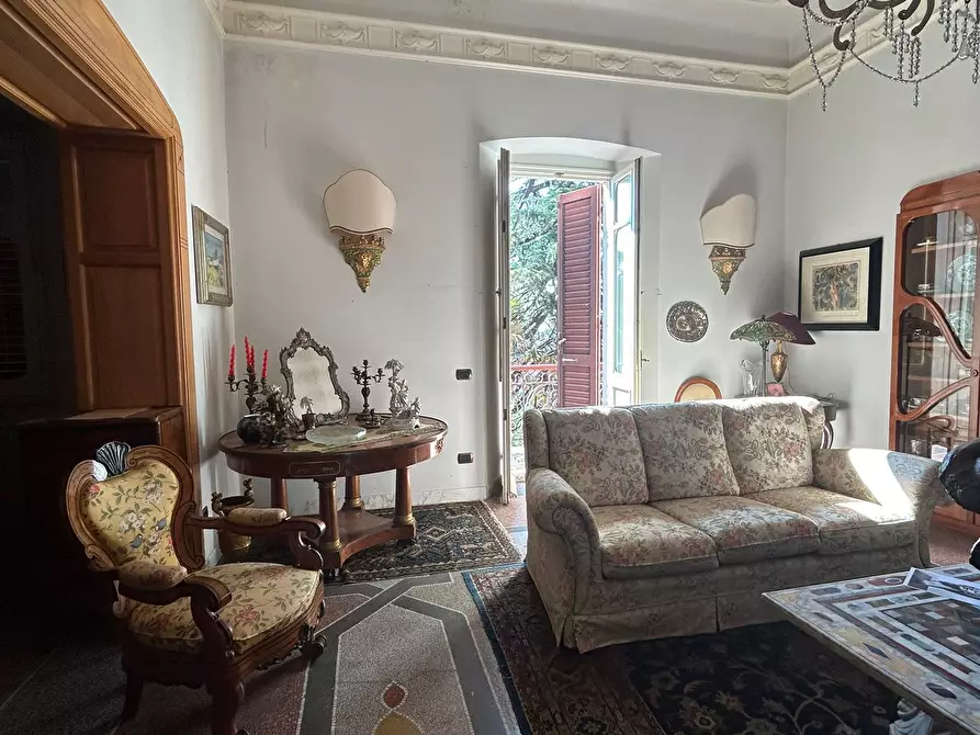 Immagine 17 di Pentalocale in vendita  a Sarzana