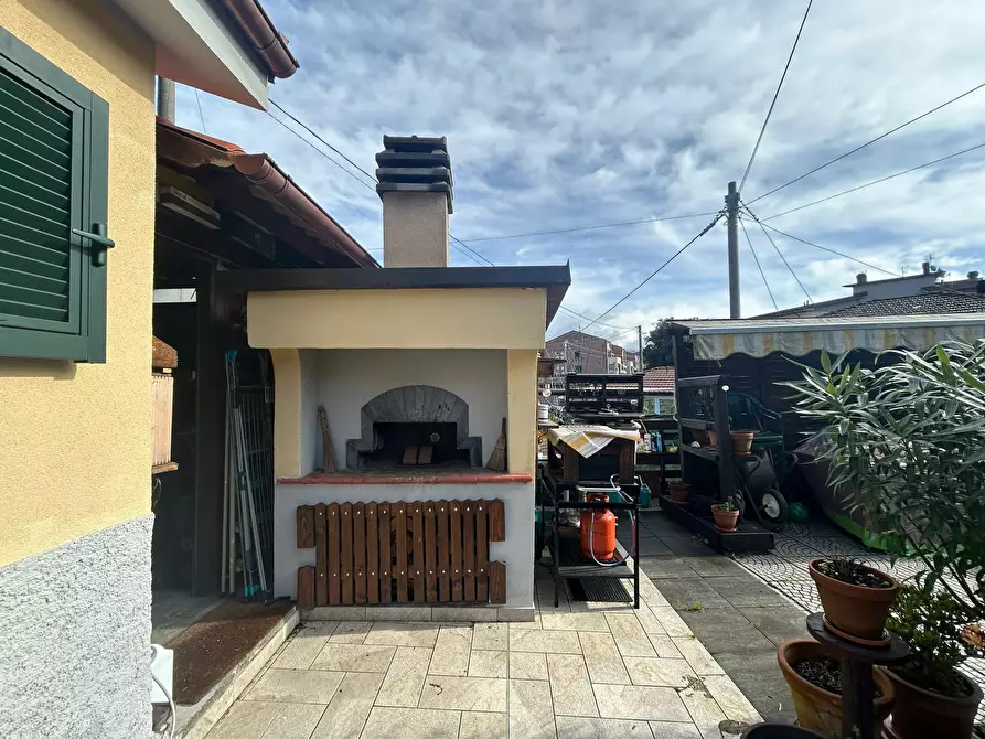 Immagine 28 di Terratetto in vendita  a Sarzana